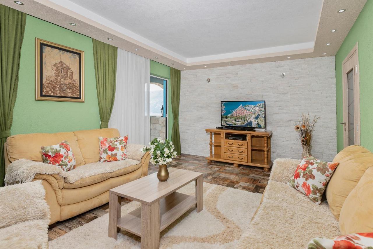 Sun Rays Apartment Kotor Luaran gambar