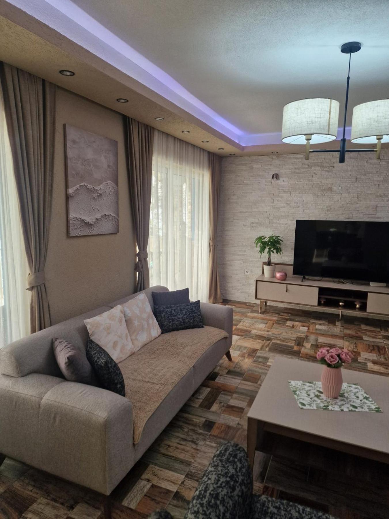 Sun Rays Apartment Kotor Luaran gambar