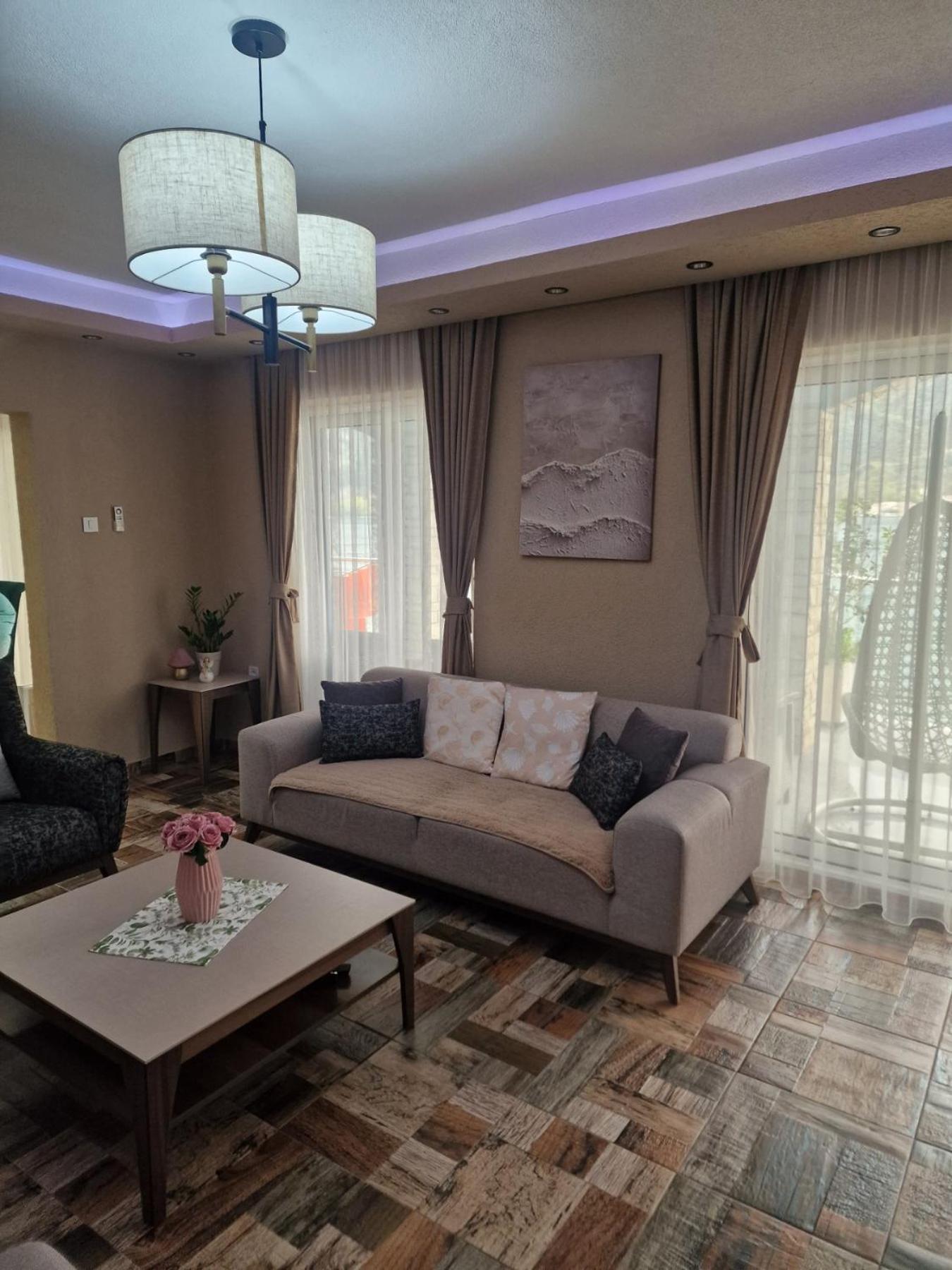 Sun Rays Apartment Kotor Luaran gambar