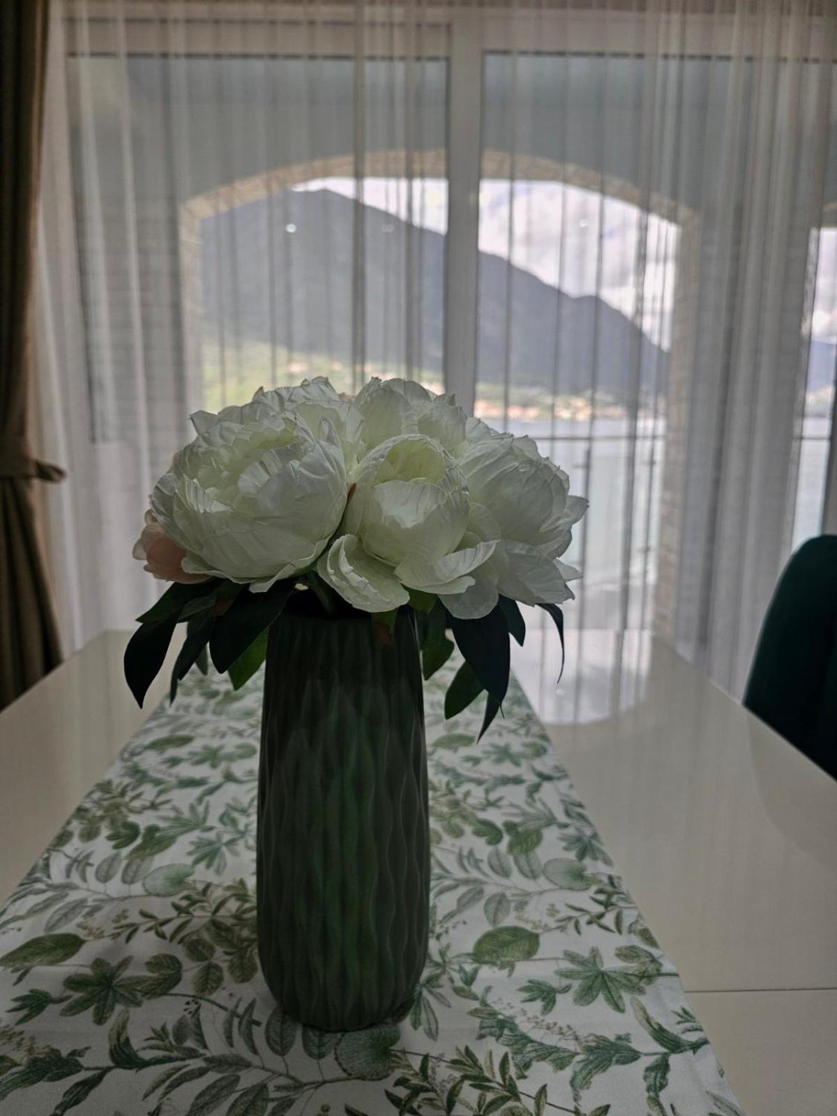 Sun Rays Apartment Kotor Luaran gambar