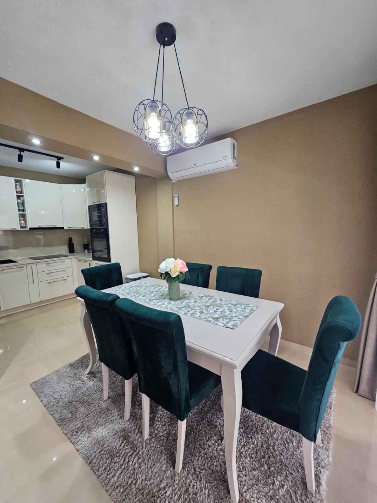 Sun Rays Apartment Kotor Luaran gambar